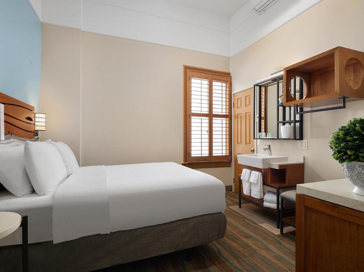 Catalina Island Inn Авалон Экстерьер фото