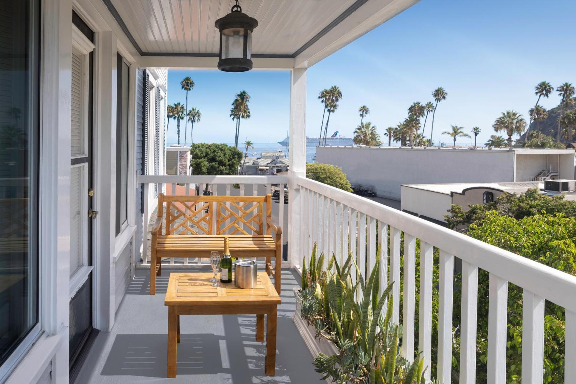 Catalina Island Inn Авалон Экстерьер фото